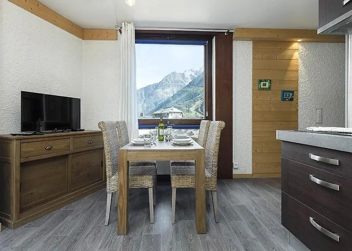Apartment Beausite - Alpes Travel - Central Chamonix - Sleeps 2-4